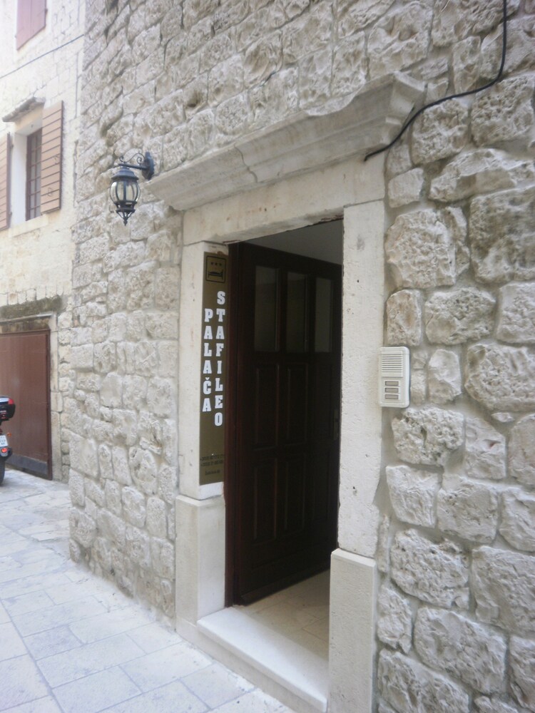 Photo 42