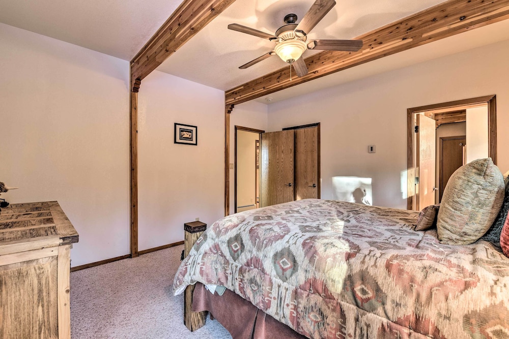 Falcon Rest: A Deluxe Angel Fire Mountain Retreat!