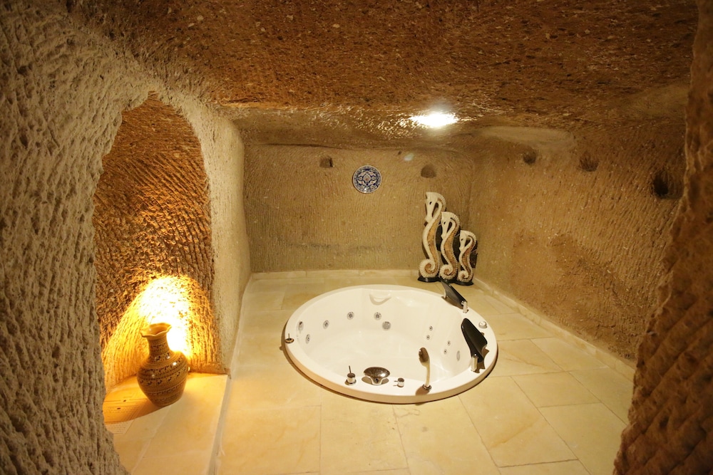 Georgios Cave Cappadocia