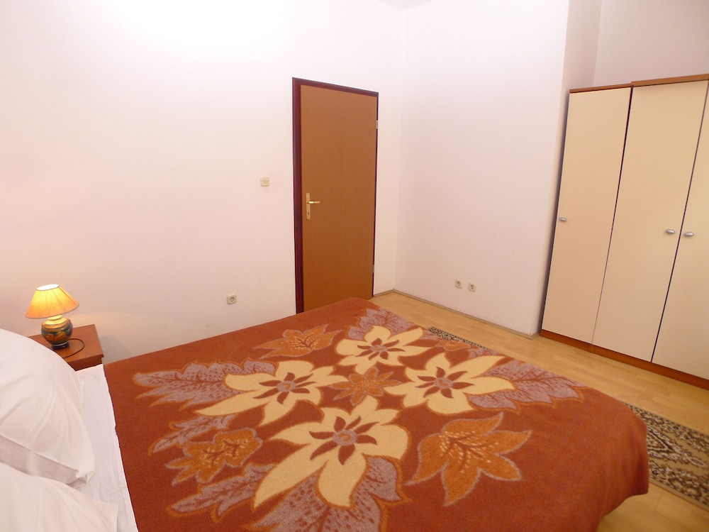 2 Bedroom Seaview Apartment view 4