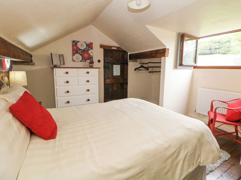 Courtyard Cottage