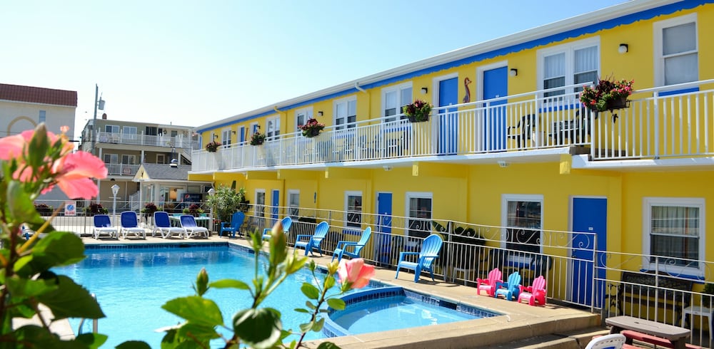 Nantucket Inn & Suites