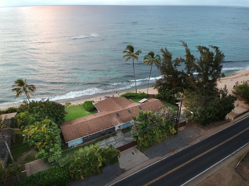 Sea Turtle Ranch 4 Bedroom Home by RedAwning view 3