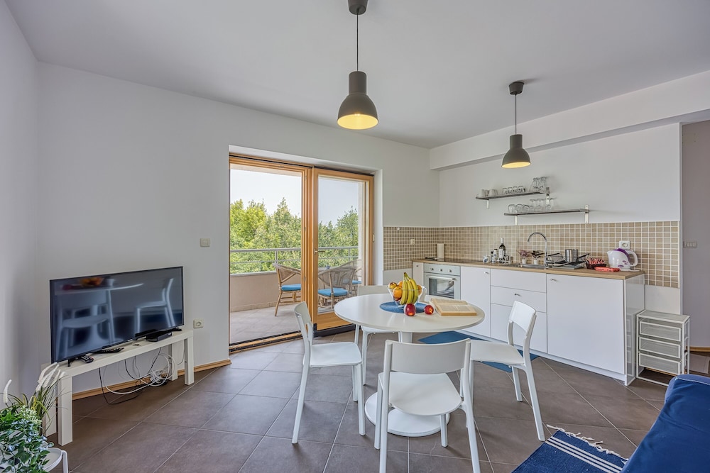 Apartment Good Life