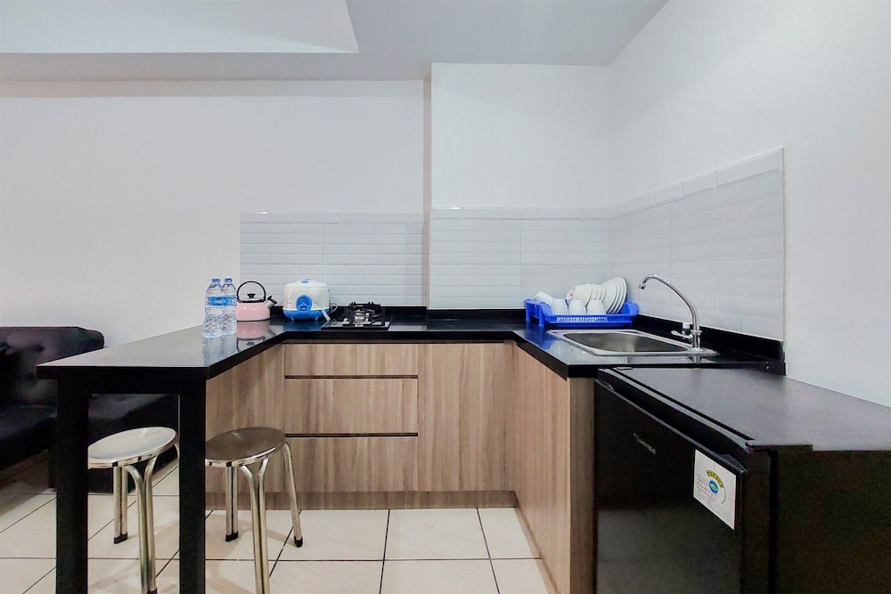Comfort Living And Homey 2Br Apartment M-Town Residence