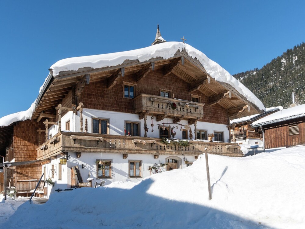 Cozy Feel Good Holiday Apartment in Leogang