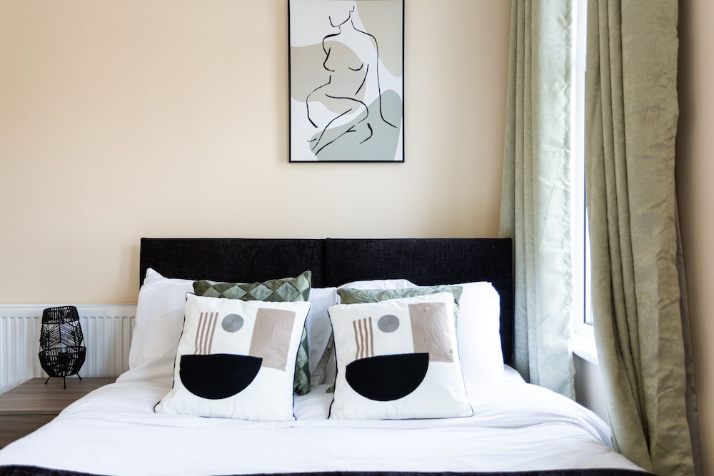 Ivy Villa by Sorted Stay view 4