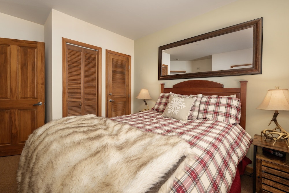 Select Unit 2509 - Zephyr Mountain Lodge 2 Bedroom Condo