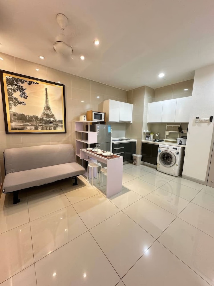 KL Staycation Gateway Residences