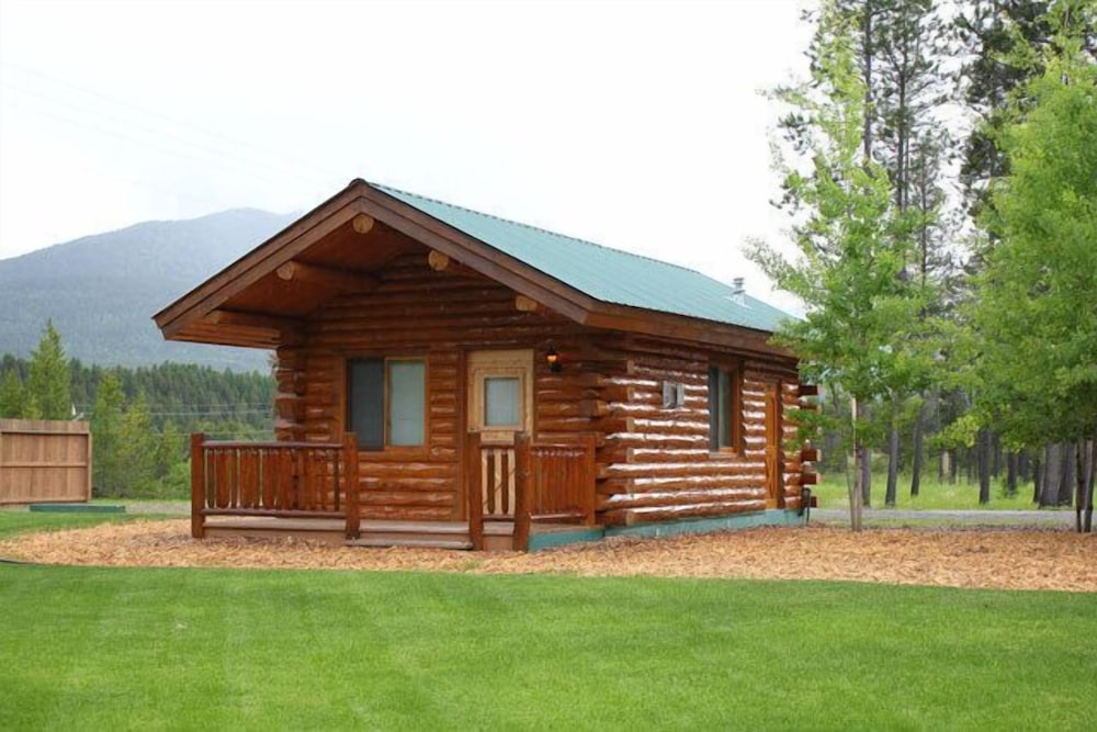 Silverwolf Log Chalet Resort