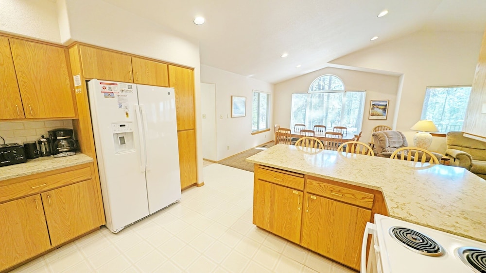 Mt Hood 13 4 Bedroom Home