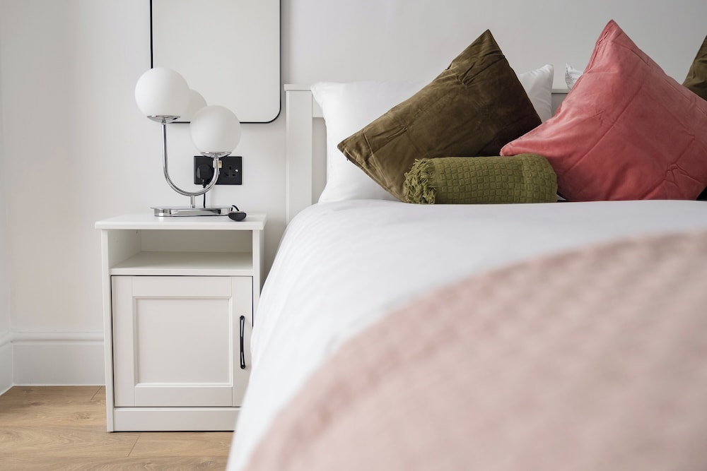 Luxury Large Apartment in Central London