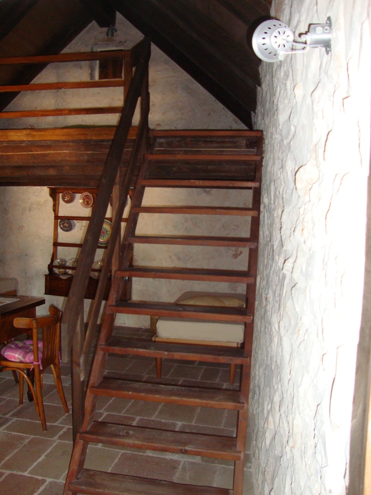Photo 46