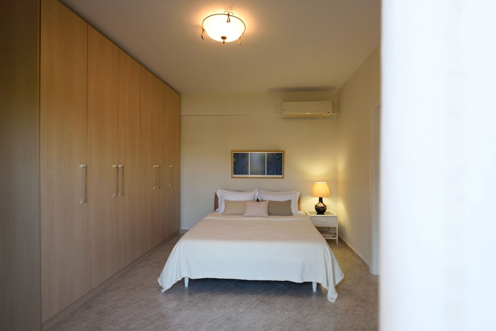 Escape Villa in Melissochori