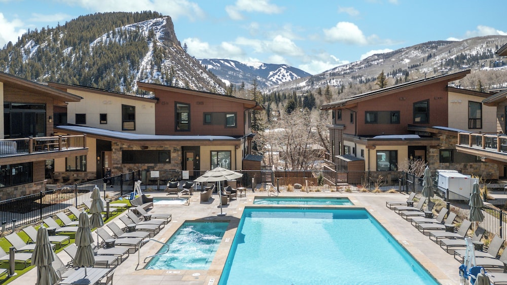 One Riverfront Village by EWH - Property Image 28