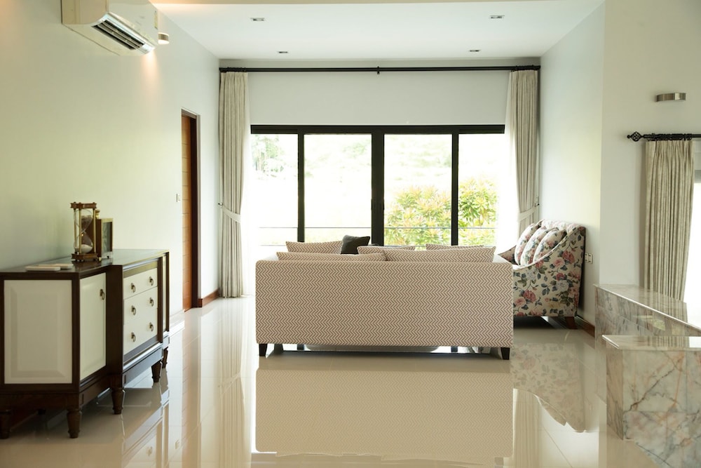 Monlada Khaoyai
