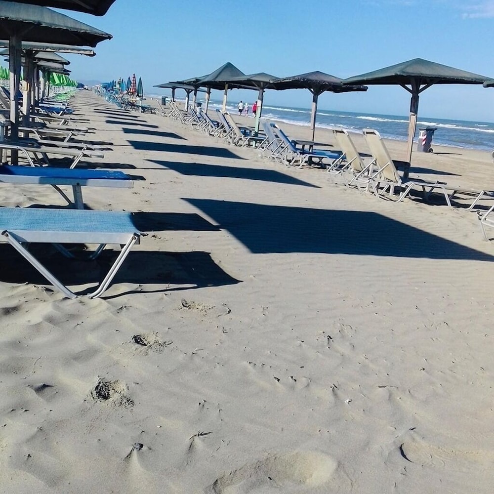 A 3-floor Building With 4 Bedroom, Near Beach