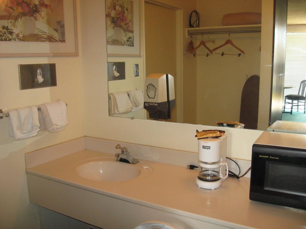 Candlelight Inn by Capital O Scottsbluff
