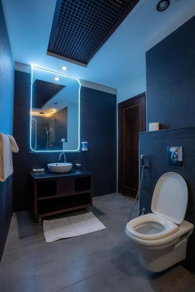Serai Boutique Hotel