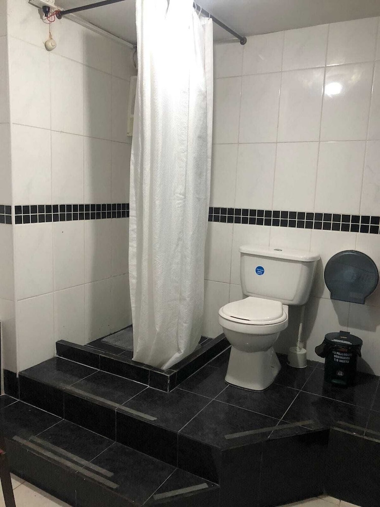 Memphis Hostal - Hostel