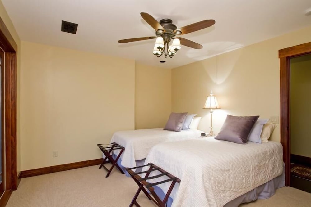 Majestic Carefree Home By Signature Vacation Rentals