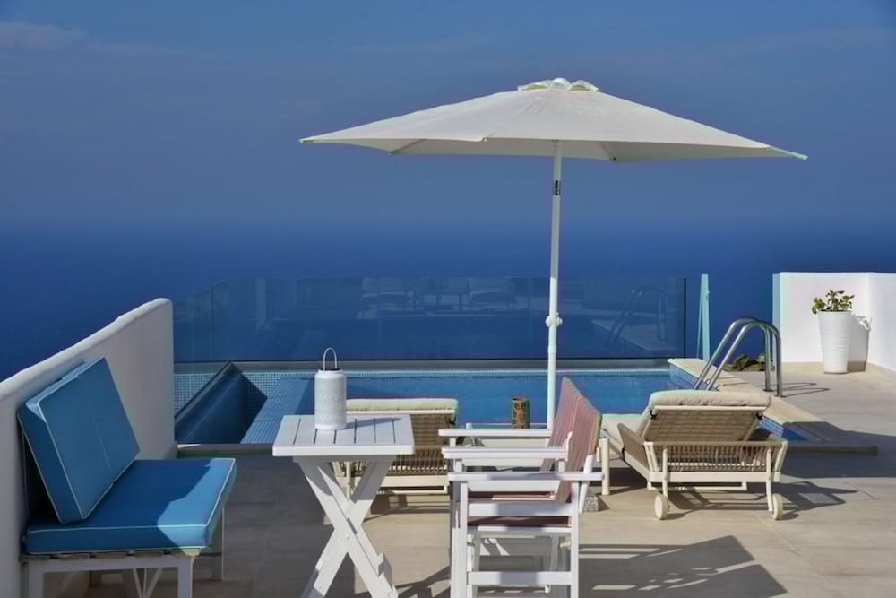 65 Stairs to Heaven Private Pool