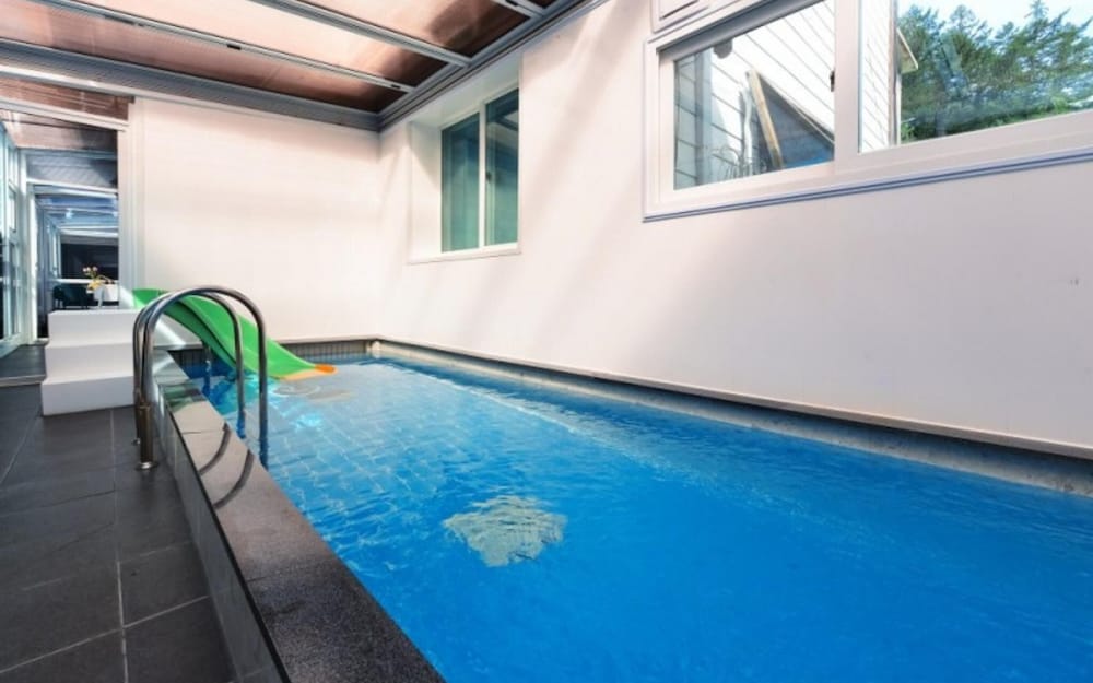 Gapyeong Shinbi Kids Pool Villa