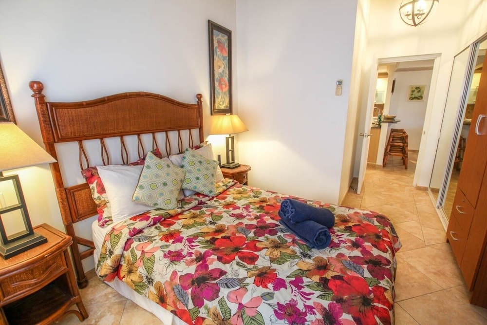 Modern 2-bed Apt Near Beach In St. Lawrence Gap 2 Bedroom Apts by Bluescape