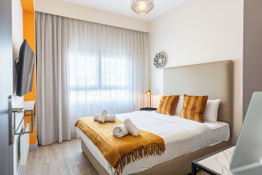 Local Host Living - Signature Apartments in Nicosia