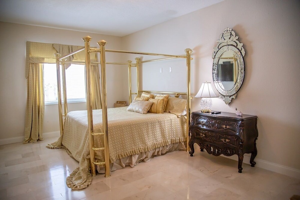 Ocean Mansion on the Beach, Private Pool, Hot Tub view 4