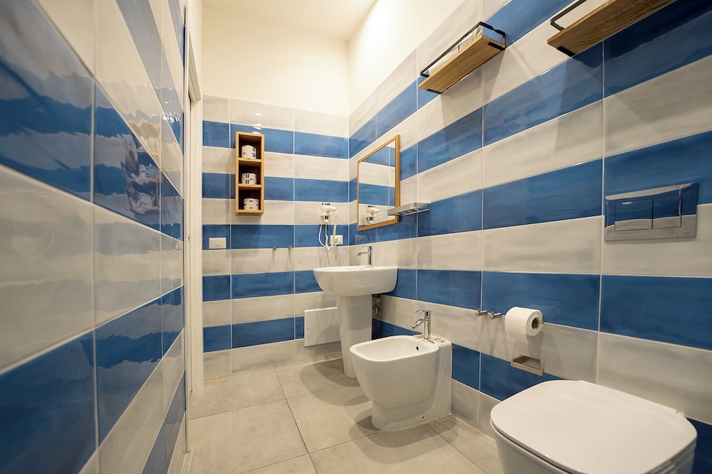 B&B Le 4 Stagioni Dante's Suites by ClaPa Group Dislocated Hospitality