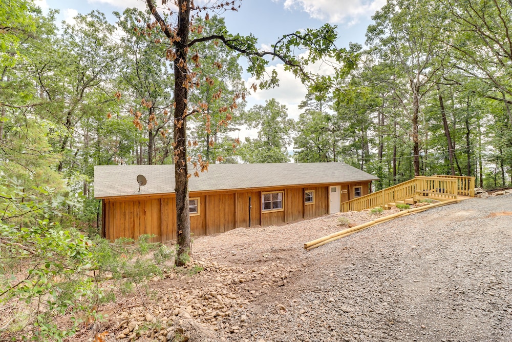 Edgemont Waterfront Cabin Rental w/ Beach Access! view 3