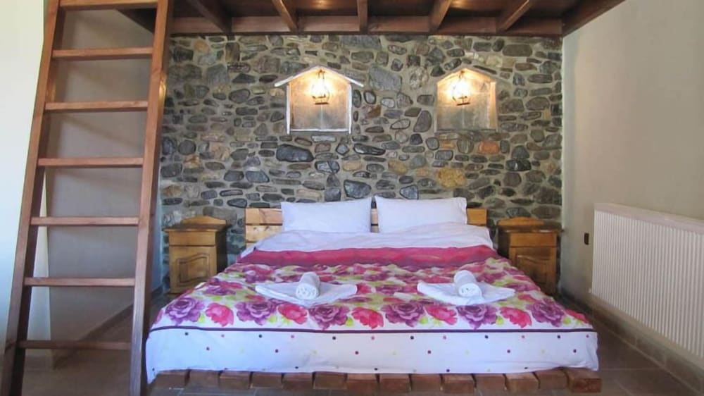 Ixnilatis - Property Image 24