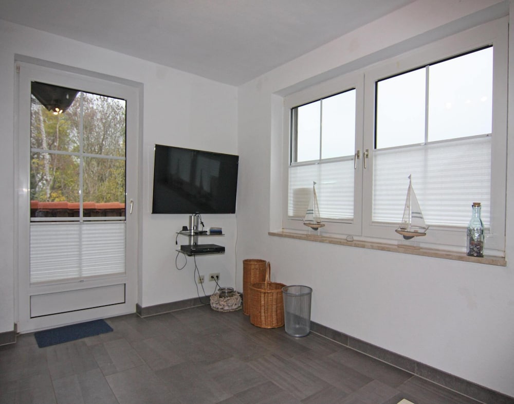Wohnung in Wenkendorf mit Garten