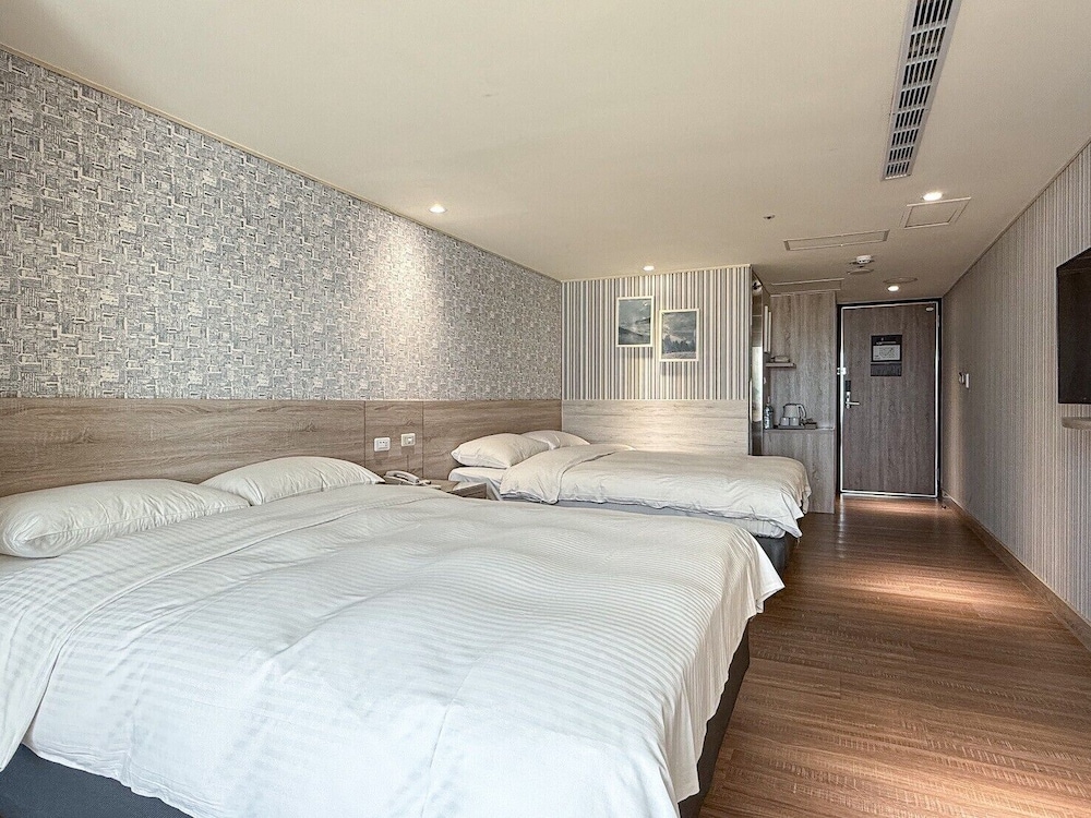 ElEnce Hotel
