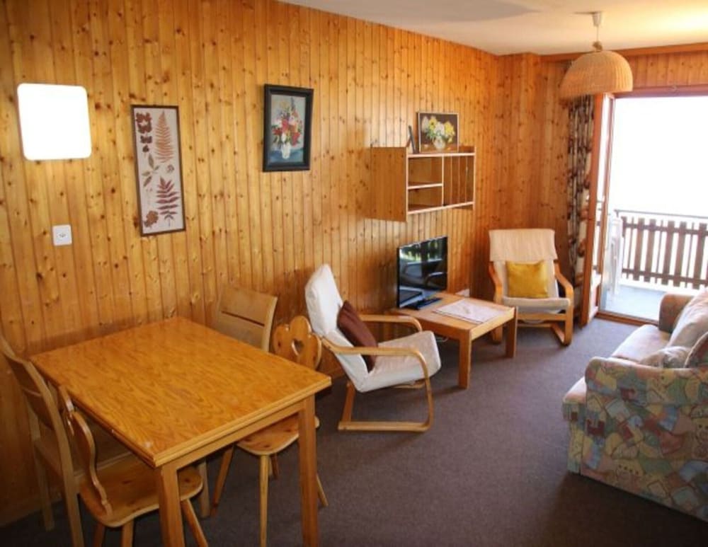 Apartment in Veysonnaz Near Ski Gondola
