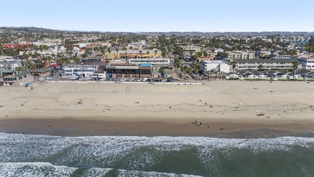 Ocean Blvd Apt 6 by Avantstay On Pacific Beach