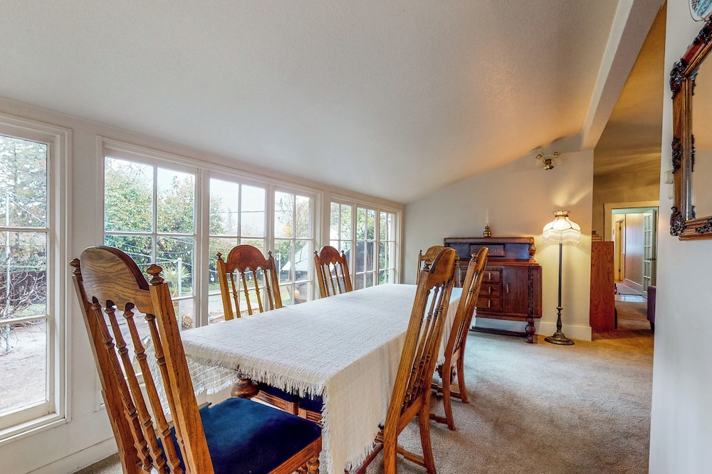 Forbestown Retreat: Easy Access to Clear Lake