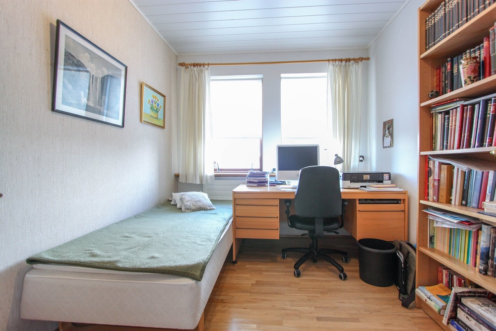 Photo 9