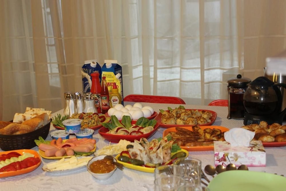 Old Yerevan Hostel & Tours
