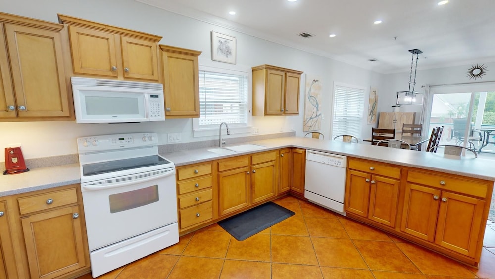 Oceanview A by Tybee Vacation Rentals