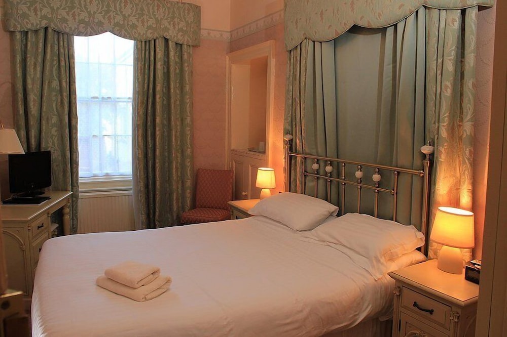 Virginia House Hotel