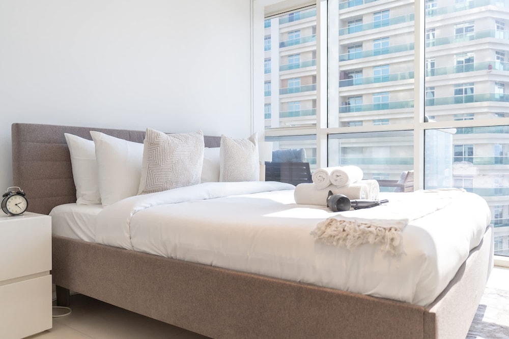 Majestic 1 Bedroom Flat Perfect for 4 in Marina