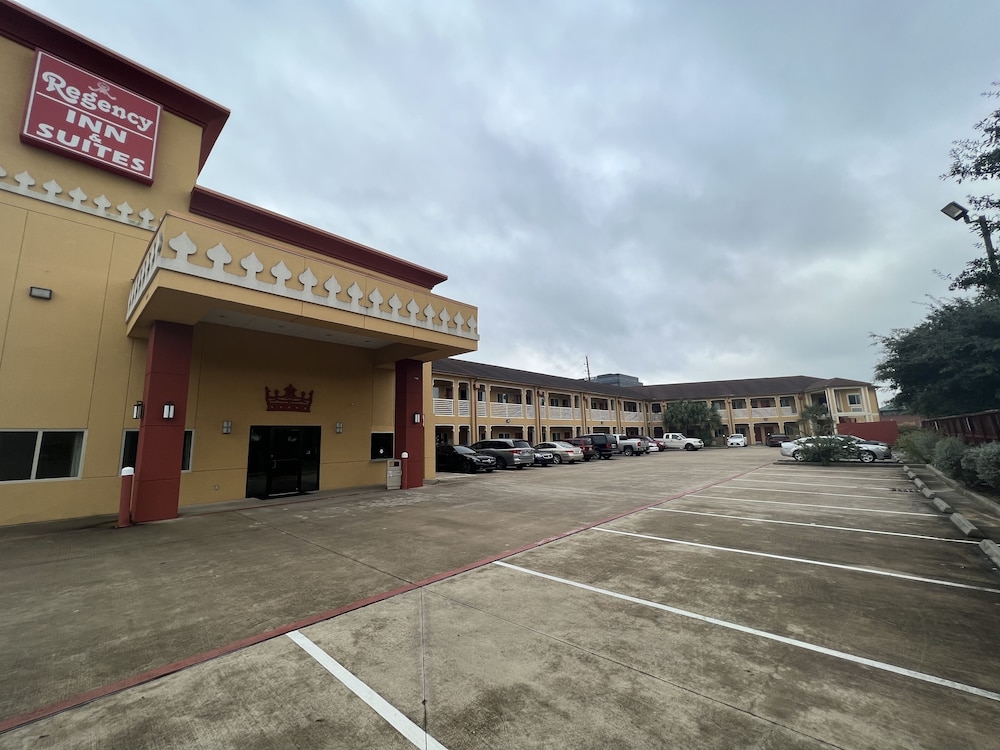 Regency INN & Suites view 4