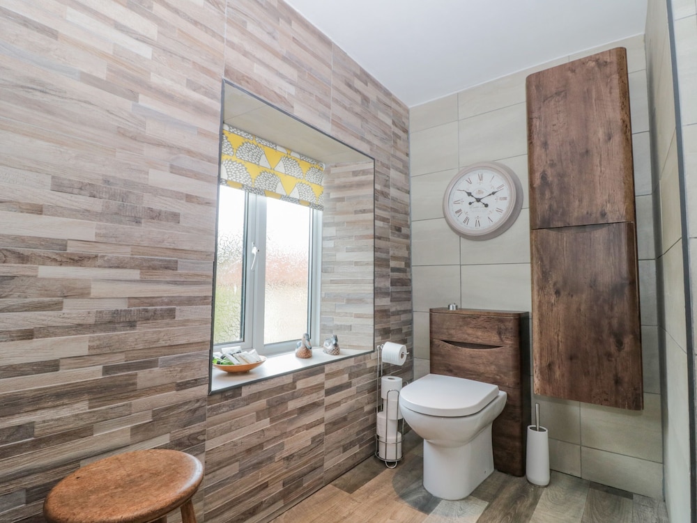 5 Rosedale Abbey