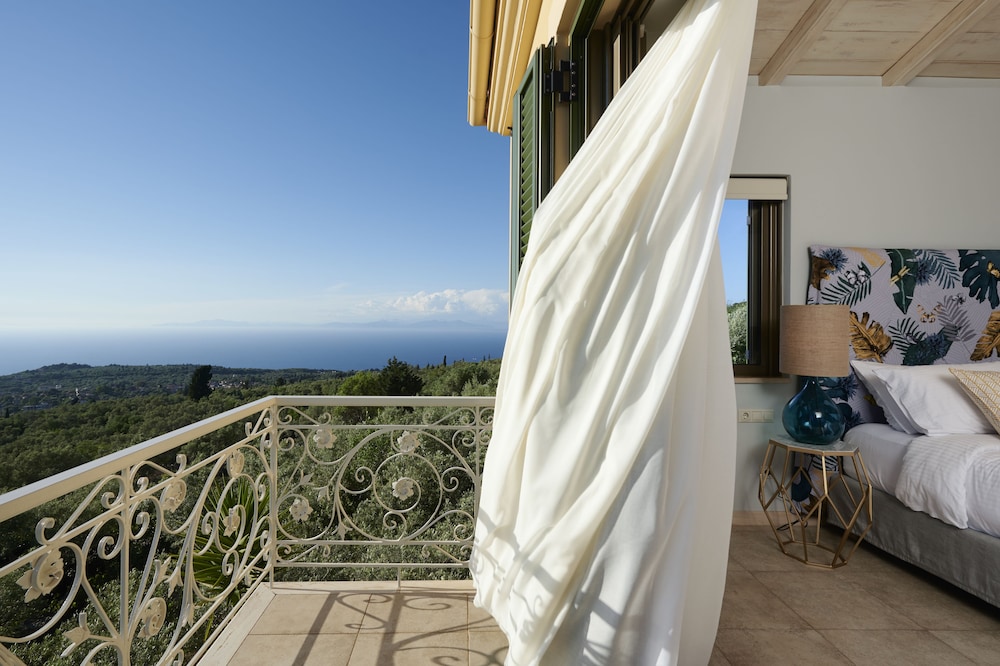 Art Blue Villas