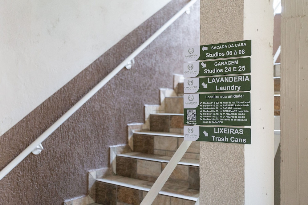 Casa Jardim. Ar e garagem