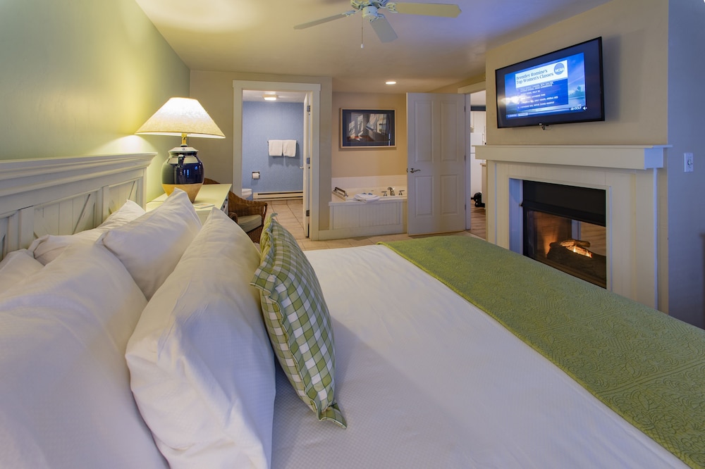 Edgewater Resort