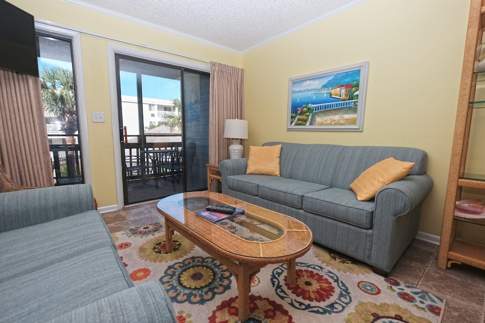 Pelican Landing 125 3 Bedroom Condo