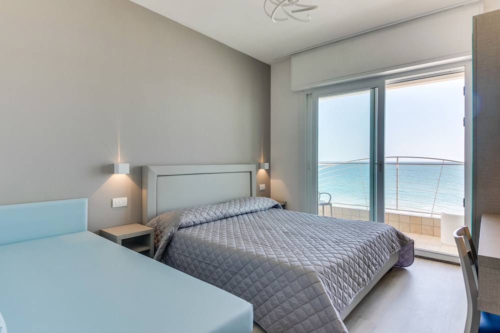 Marittimo Riccione view 4